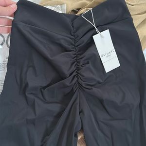 Natural by niykee Harton sold out leggings